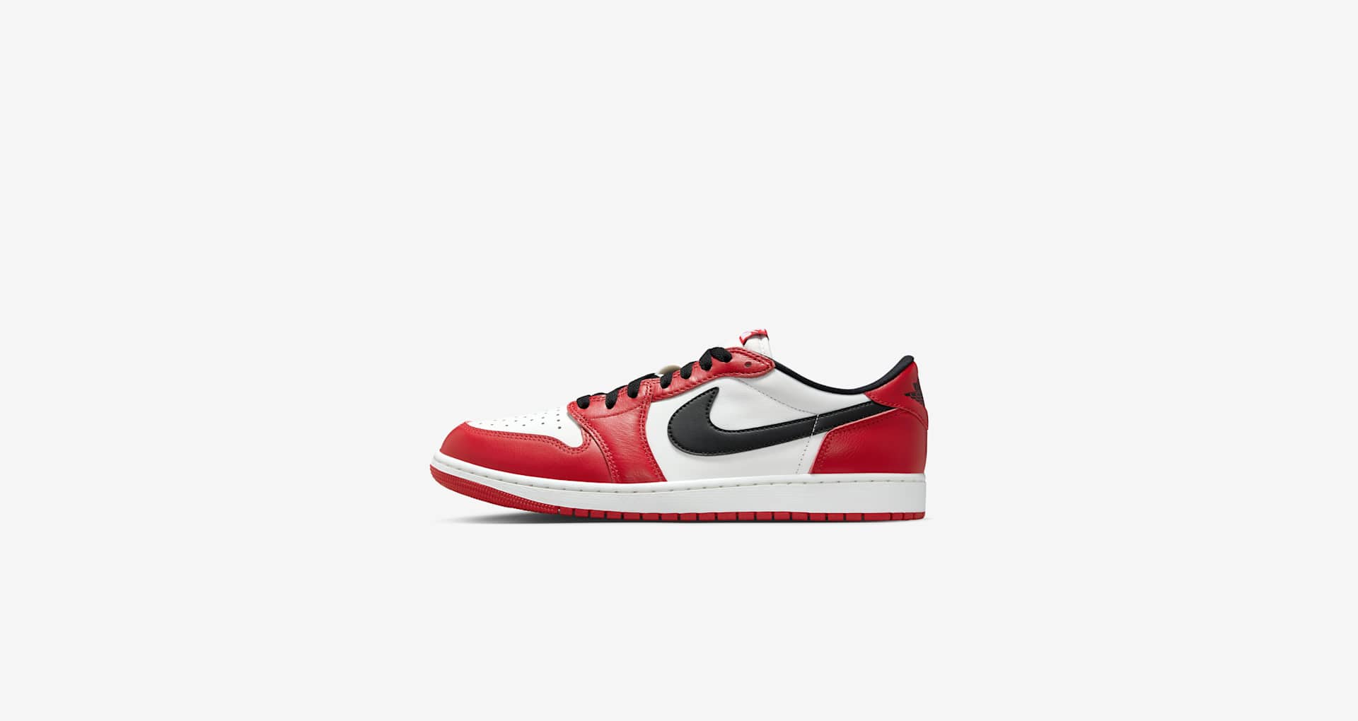 靴 Nike Air Jordan 1 Low\"Chicago\" 24cm AJ1 Low 